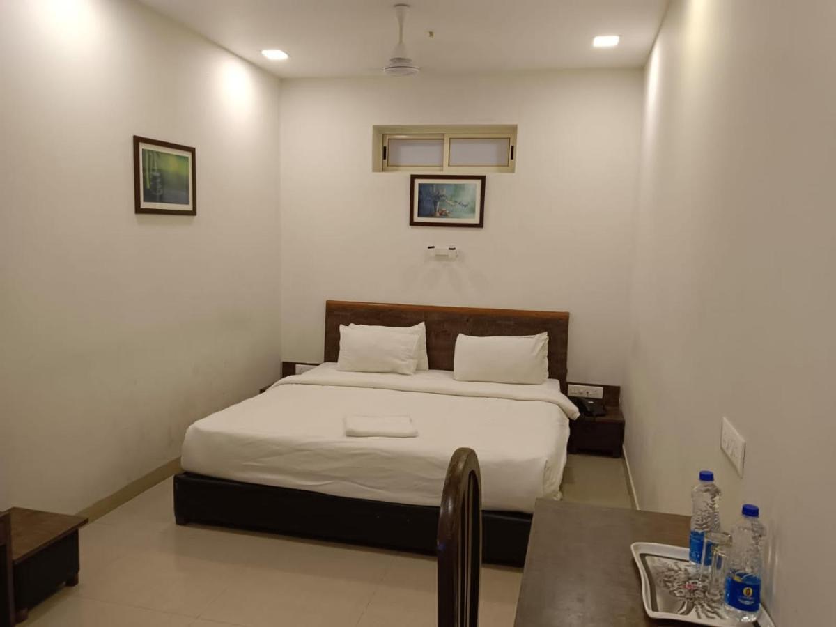 Boshan Hotels Mapusa Zewnętrze zdjęcie