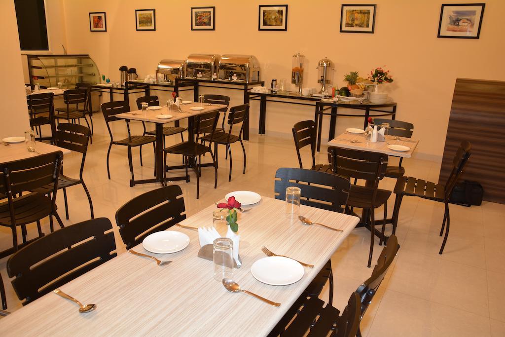 Boshan Hotels Mapusa Zewnętrze zdjęcie