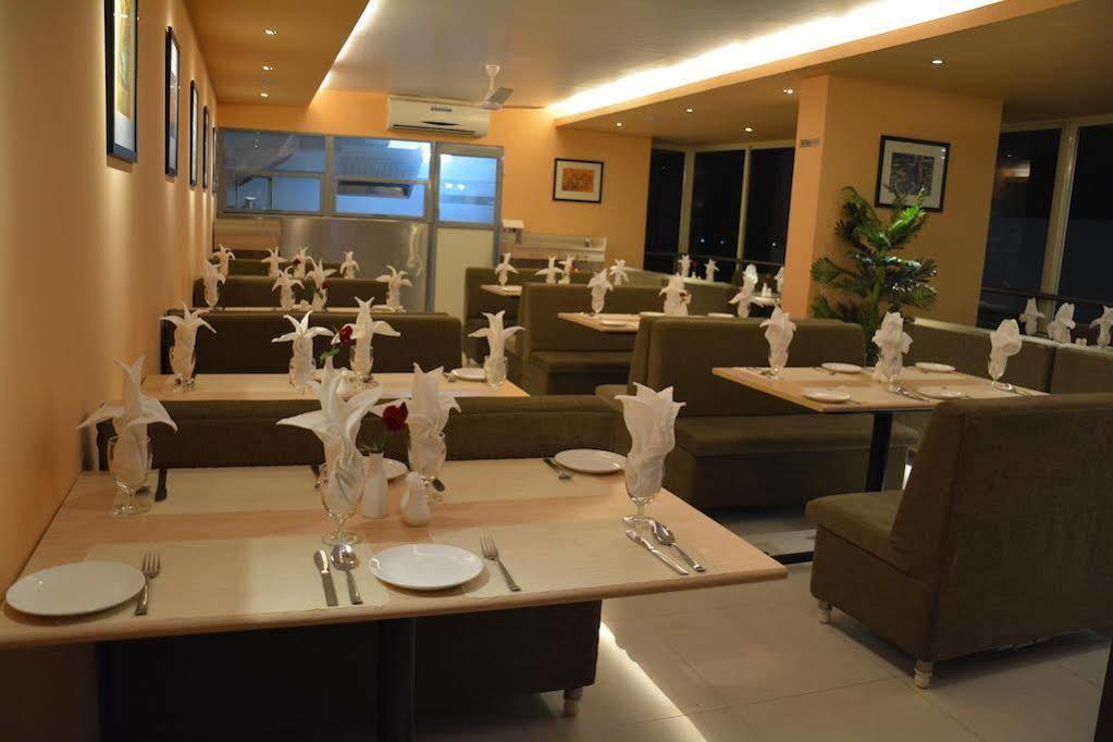 Boshan Hotels Mapusa Zewnętrze zdjęcie