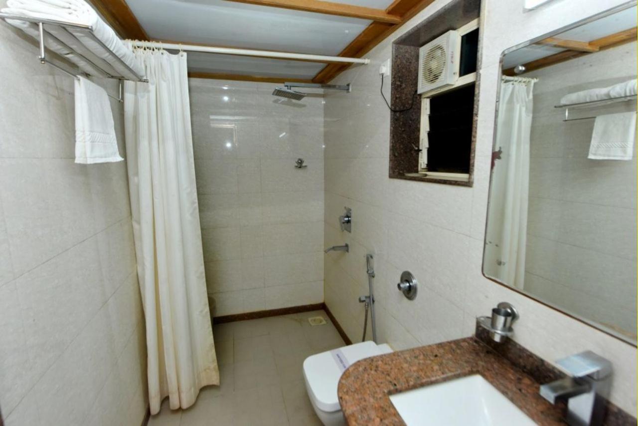 Boshan Hotels Mapusa Zewnętrze zdjęcie
